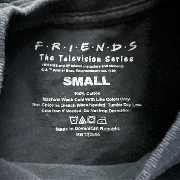 Friends TV show Y2K black logo crop top size Small - Picture 7 of 7